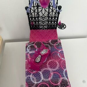 Monster High Spectra Vondergeist Floating Bed Doll Playset